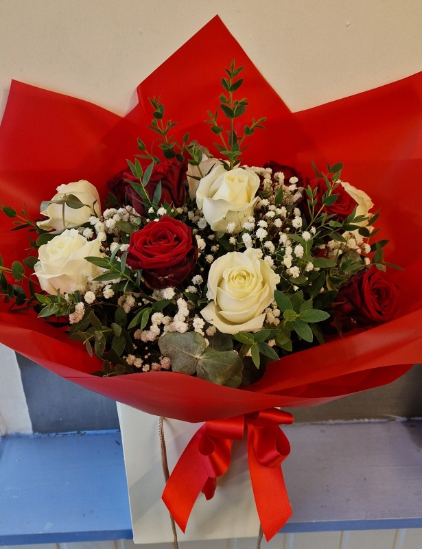 Red & White Rose Bouquet