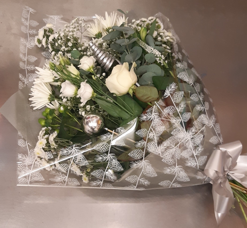 White & Silver Bouquet